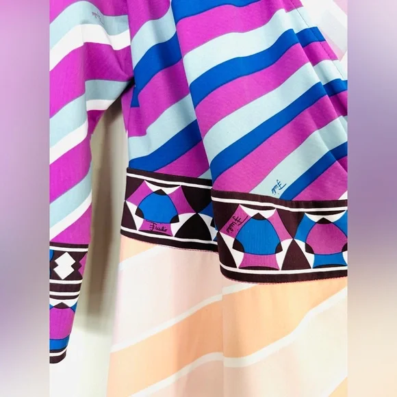 Vintage Emilio Pucci wrap dress 3/4 sleeve lots of stretch in classic print